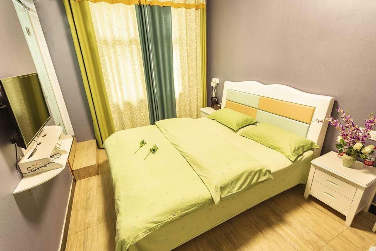 Huanlesong Youth Hostel Wuhan Eksteriør billede